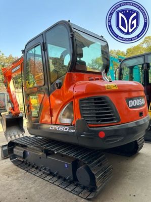 DX60 استفاده شده Doosan 6 تن حفاری استفاده شده مینی حفاری هیدرولیک ماشین