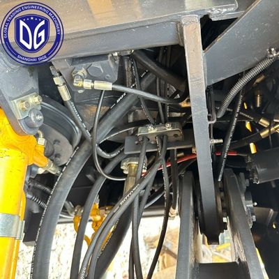 835 بارگذاری Liugong استفاده شده دستگاه هیدرولیک بارگذاری قدرتمند استفاده شده