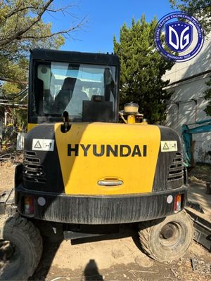 R60w-7 6 تن حفاری هیوندای استفاده شده و کنترل های ساده و بدیهی