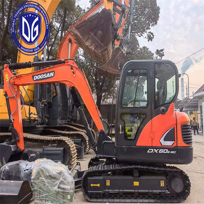 امن و پایدار DX60 استفاده شده Doosan 6 تن حفاری استفاده شده مینی با به طور کامل ارتقا یافته