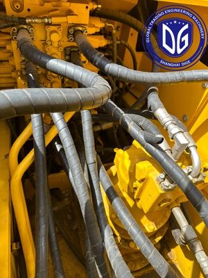 Komatsu 210 Excavator وزن 20 تن استفاده شده منشأ ژاپن PC210LC استفاده شده Komatsu Excavator