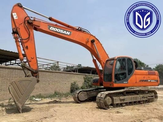 صرفه جویی در زمان و نیروی کار DX300LC 30t استفاده شده Doosan Excavator با دوام بالا