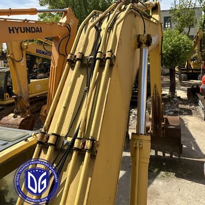 کاوشگر اصلی کاماتسو PC240-8 24 تن استفاده شده متوسط، در دسترس است.