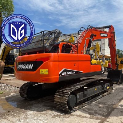 دستگاه حفاری دوسان DX225 استفاده شده قابل اعتماد و مقرون به صرفه