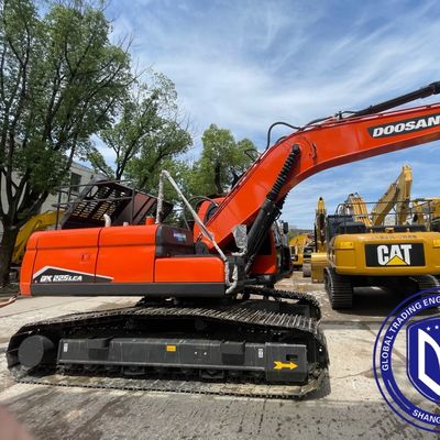 بیل مکانیکی DX225 دوسان استفاده شده، نوع سوخت دیزل، با روغن کار می‌کند