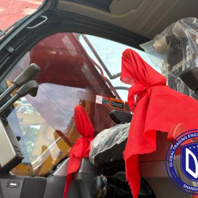 بیل مکانیکی DX225 دوسان استفاده شده، نوع سوخت دیزل، با روغن کار می‌کند