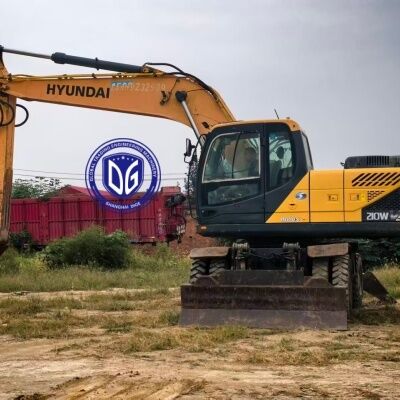 بریتانیا استفاده شده هیوندای 210W-9VS چرخ حفاری برای فروش گرم فروش 21Ton حفاری